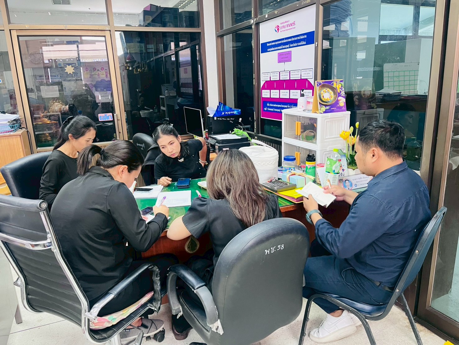 พช.กุยบุรี  ประชุมขับเคลื่อนงานและวางแผนการปฏิบัติงานแก่บุคลากร