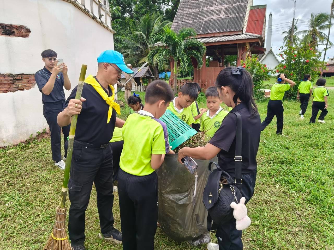 พช.กุยบุรี ลงพื้นที่ขับเคลื่อนแผนพัฒนาตำบล ปรับภูมิทัศน์ “ป้อมยันทัพ” ส่งเสริมการท่องเที่ยวเชิงประวัติศาสตร์