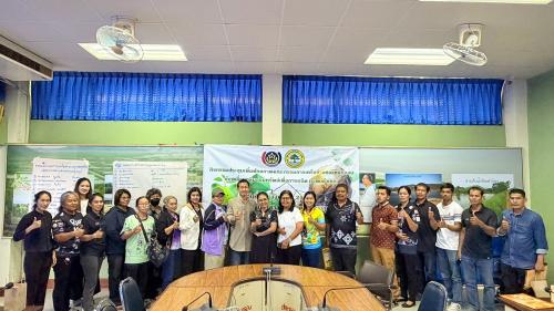  พช.กุยบุรี จัดประชุมเพิ่มศักยภาพคณะกรรมการเครือข่ายกองทุนชุมชน ขับเคลื่อนกลุ่มออมทรัพย์เพื่อการผลิตระดับอำเภอ 